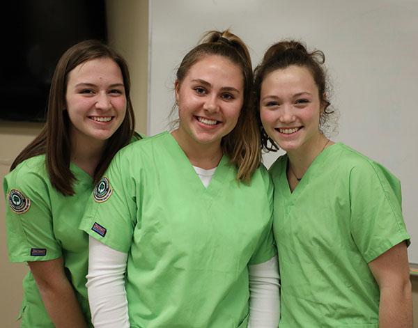 /_resources/images/highschool/ece-nurse-three-female-students-mobilehero.jpg